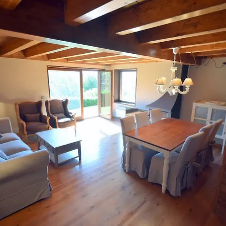 Casa Residencial *
